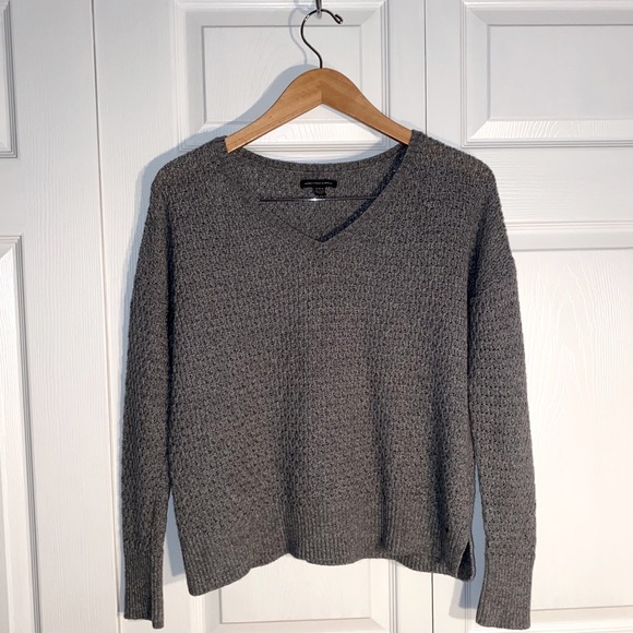 American Eagle Outfitters Sweaters - American Eagle V-Neck Sweater